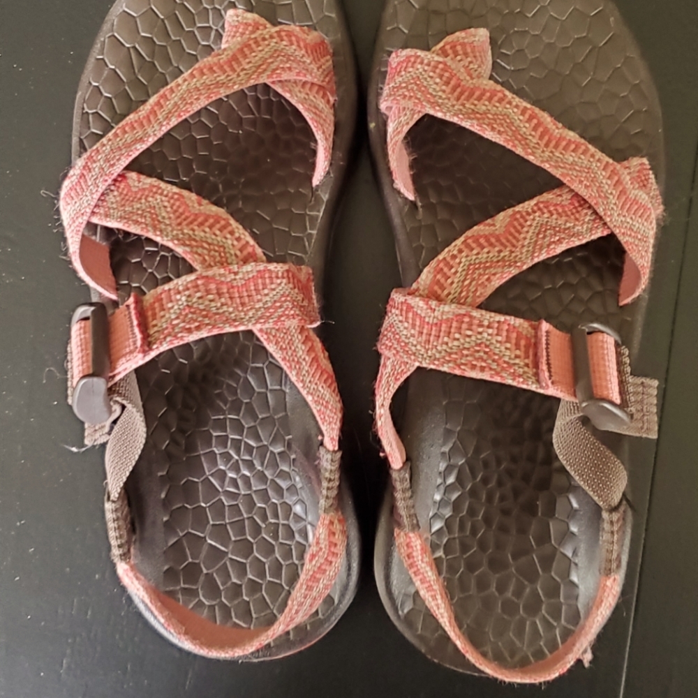 Chacos womens tangerine sandles- sz 6